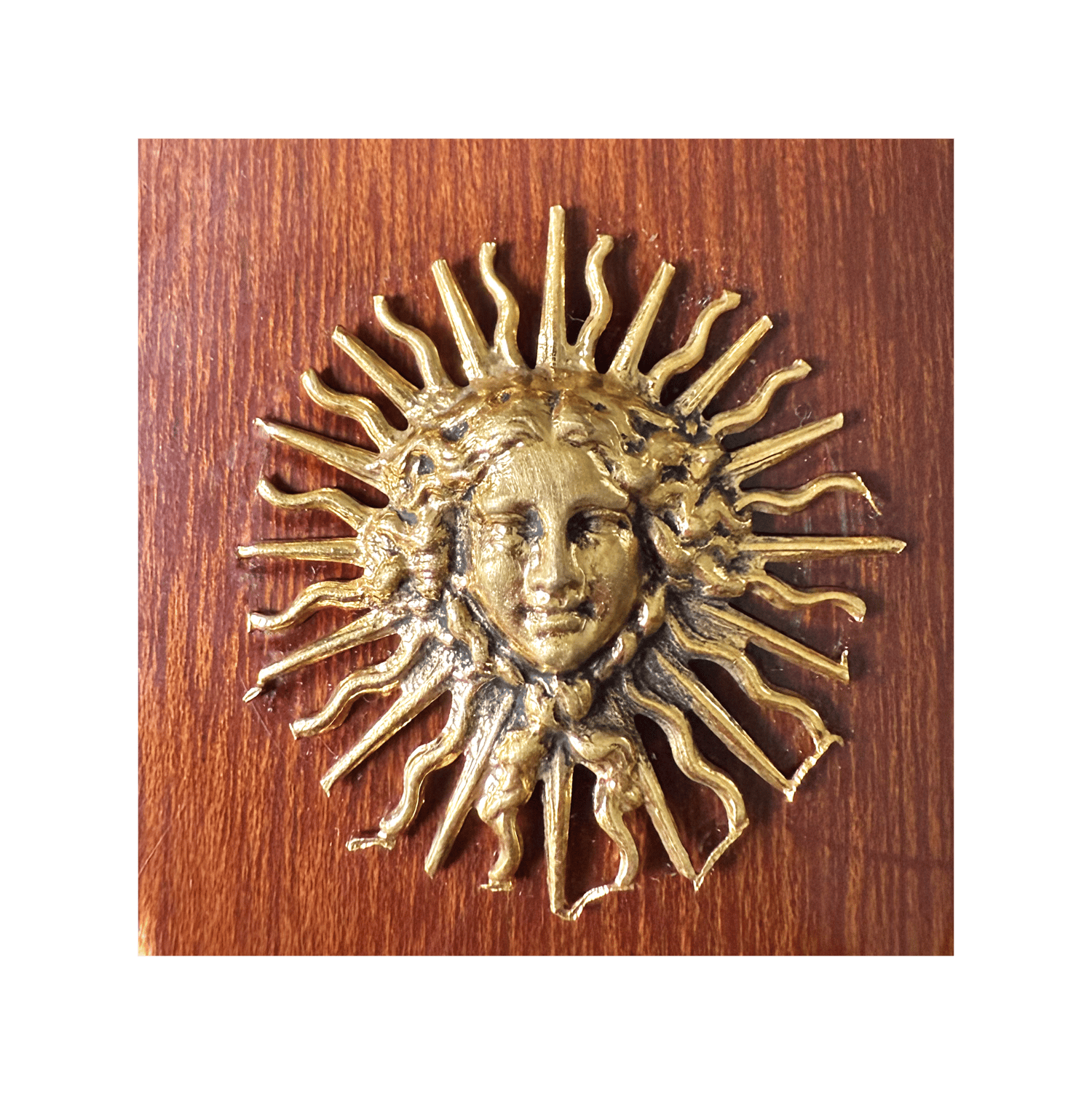 Mascaron barometer