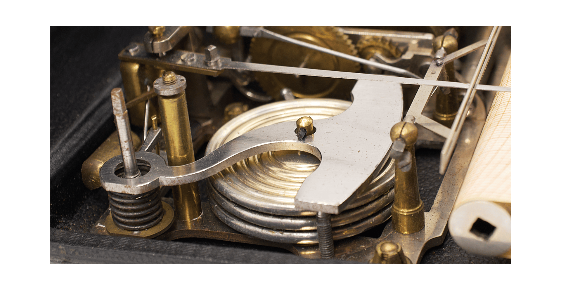 Pocket Self-Recording Barometric Altimeter