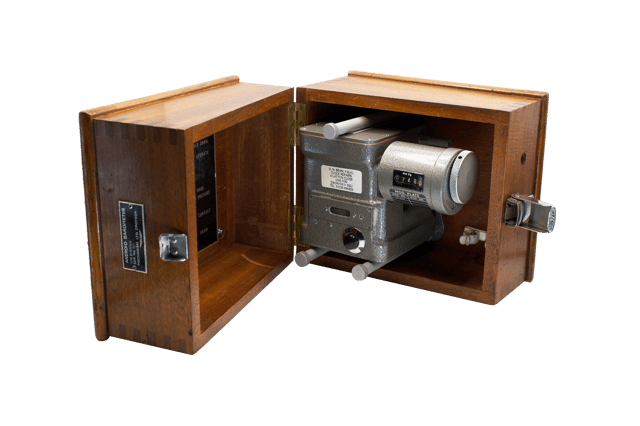 Electro-mechanical precision aneroid barometer thumbnail 8