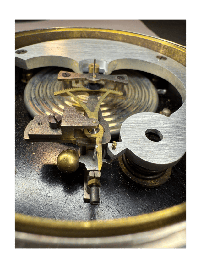 Aviation Military Barometer thumbnail 6