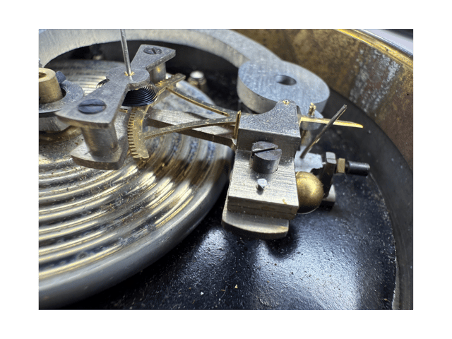 Aviation Military Barometer thumbnail 7