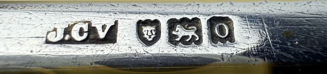 Royal desk barometer in a silver-mounted leather case thumbnail 6