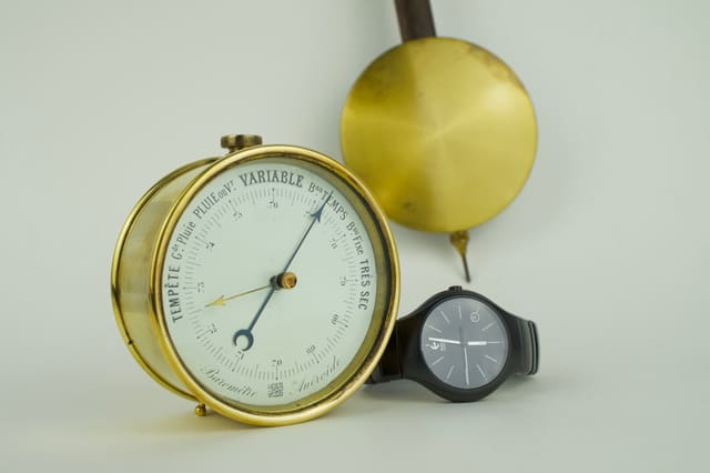 Redier desk barometer “La Couronne du Temps” thumbnail 10