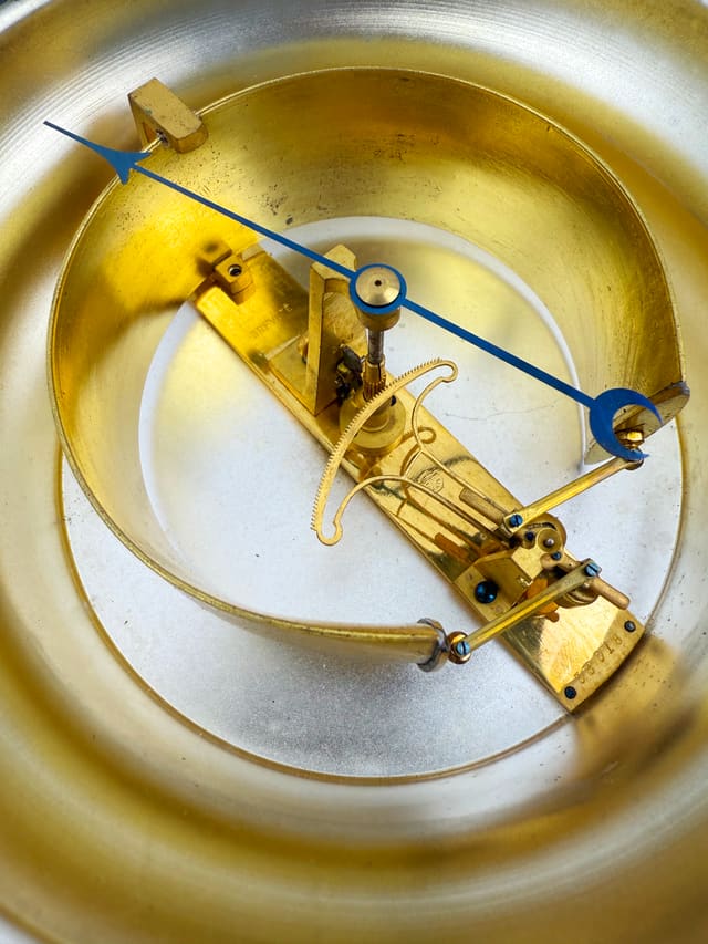 Mahogany case Bourdon barometer thumbnail 8