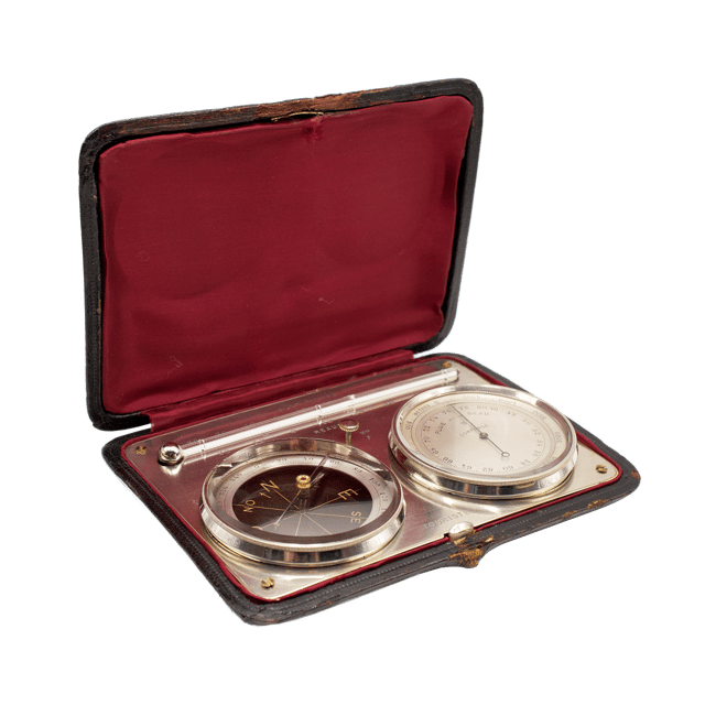 Tourist set featuring an orographic barometer